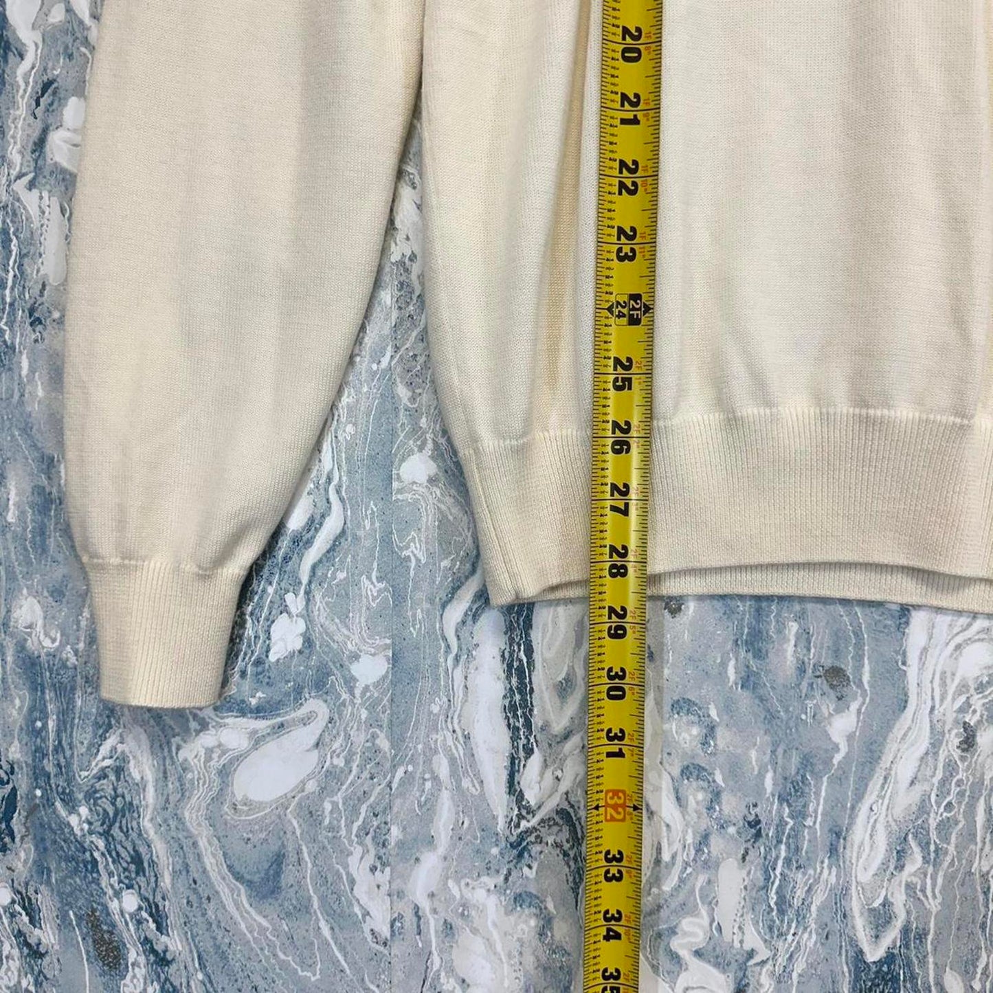 Cream Turtleneck Sweater (L)