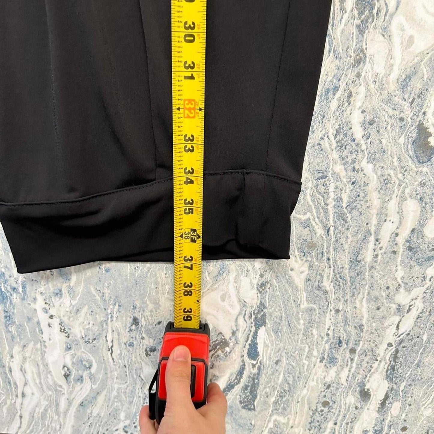 Minimalist black pleated boho pants (1)