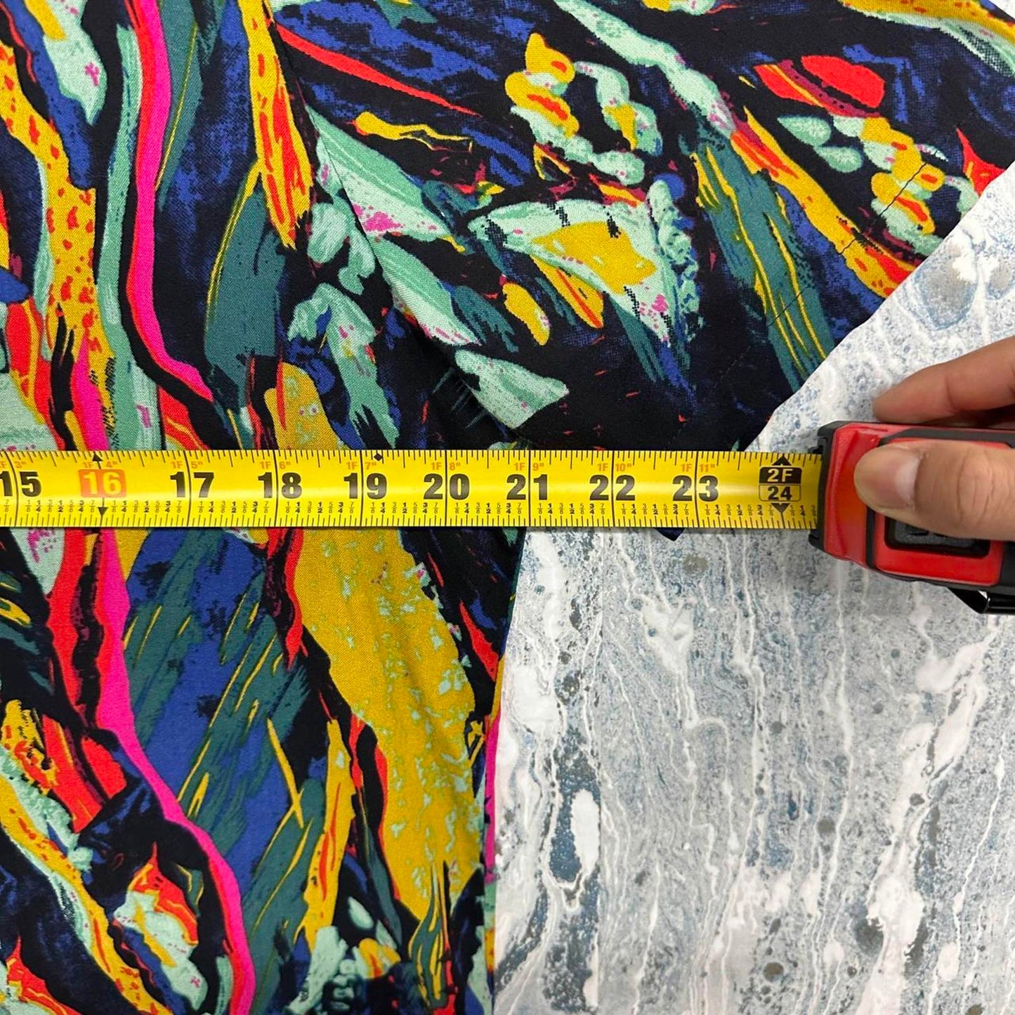 Abstract Print Short Sleeve Shirt (S)