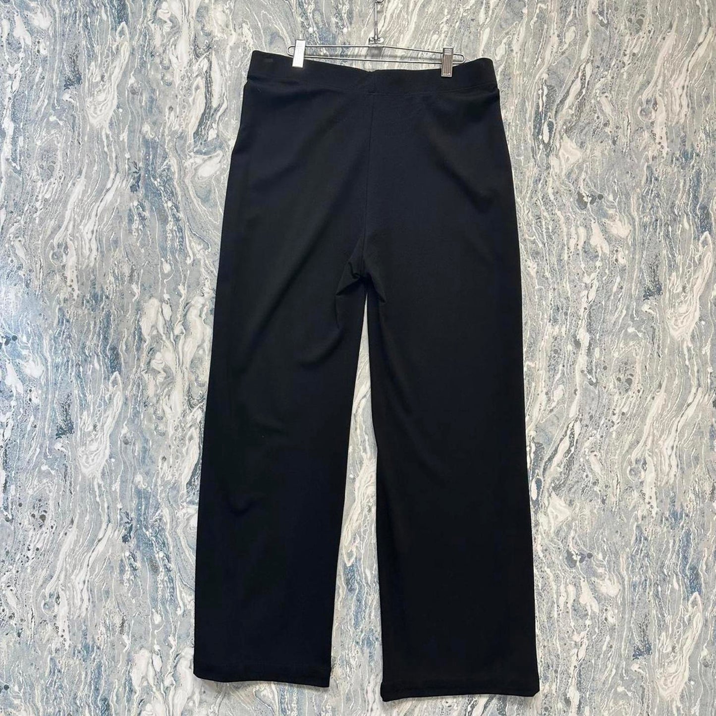 Minimalist basic black straight cut legging pants (4)