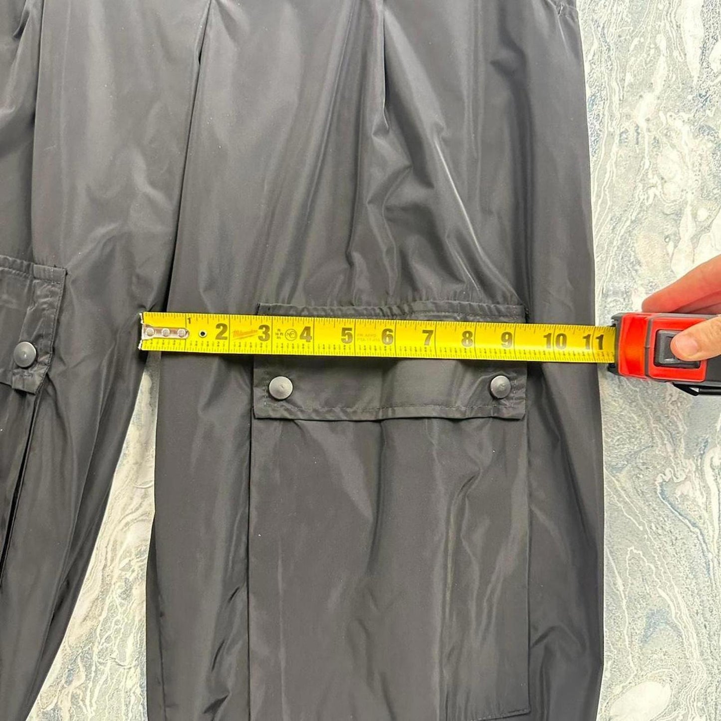 Streetwear black parachute pants (2)