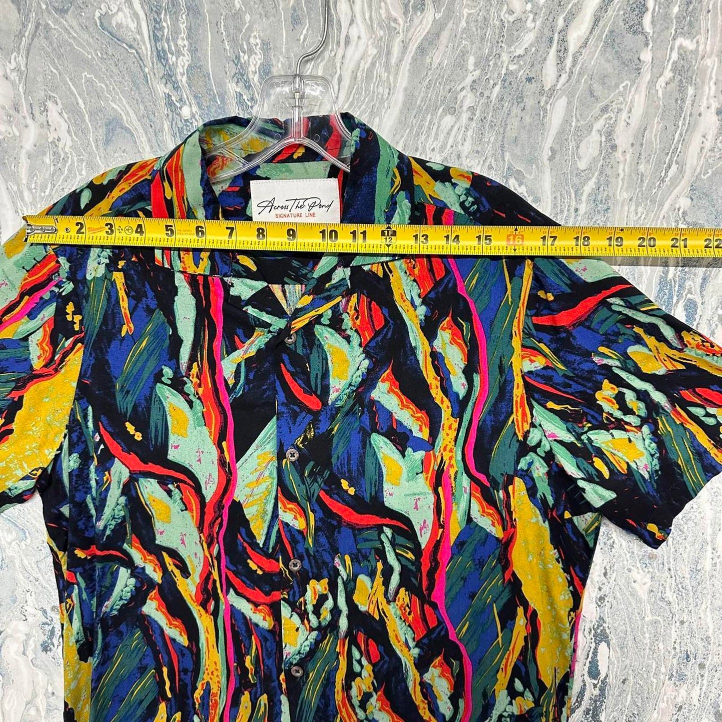 Abstract Print Short Sleeve Shirt (S)