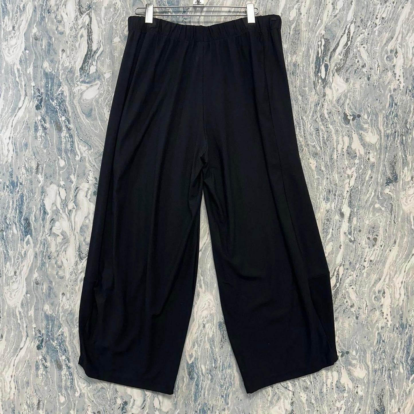 Minimalism black wide leg lounge pants (M)