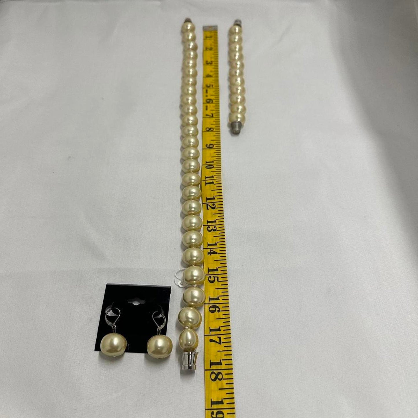 Women's Cream Jewellery