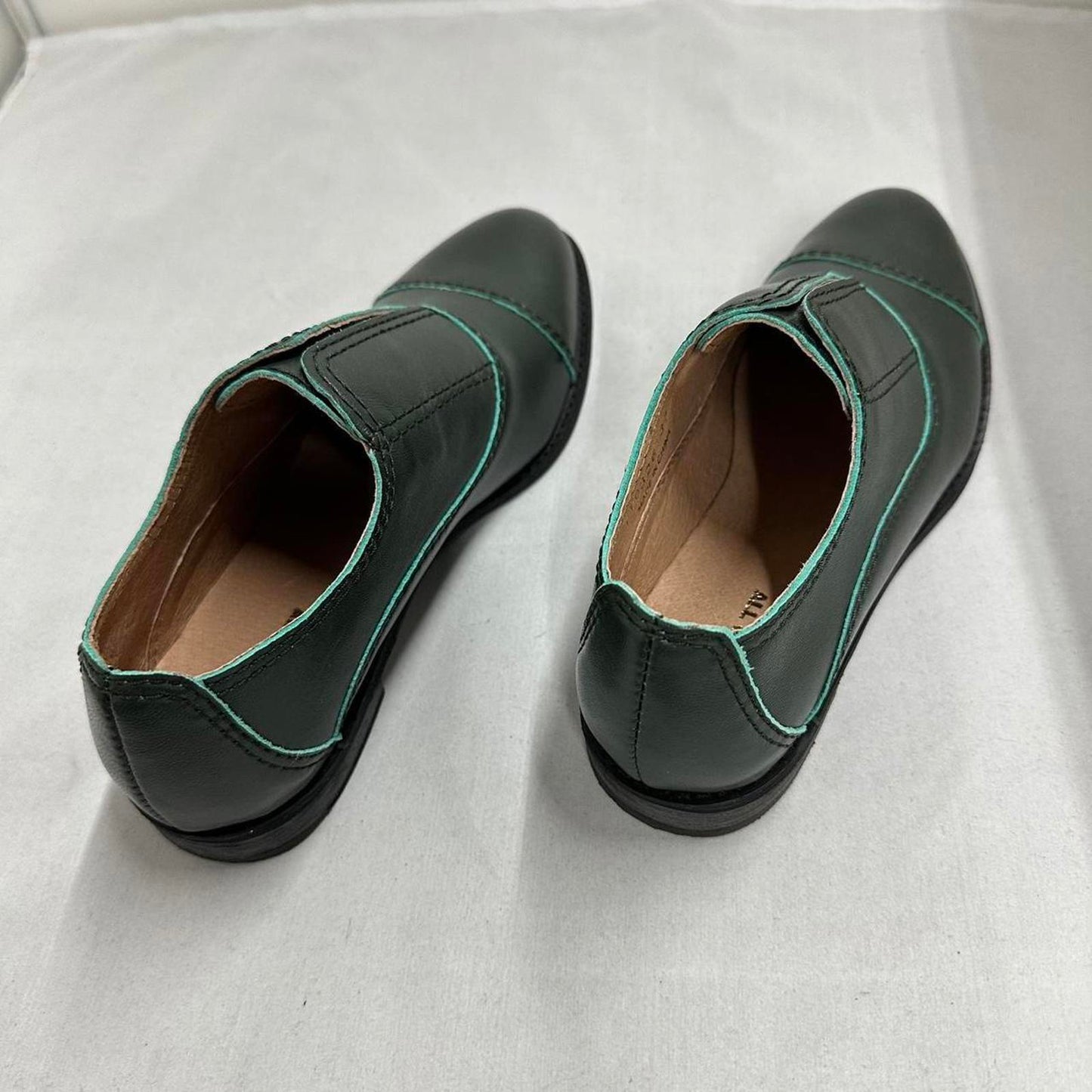Vintage Green Leather Oxfords (37)