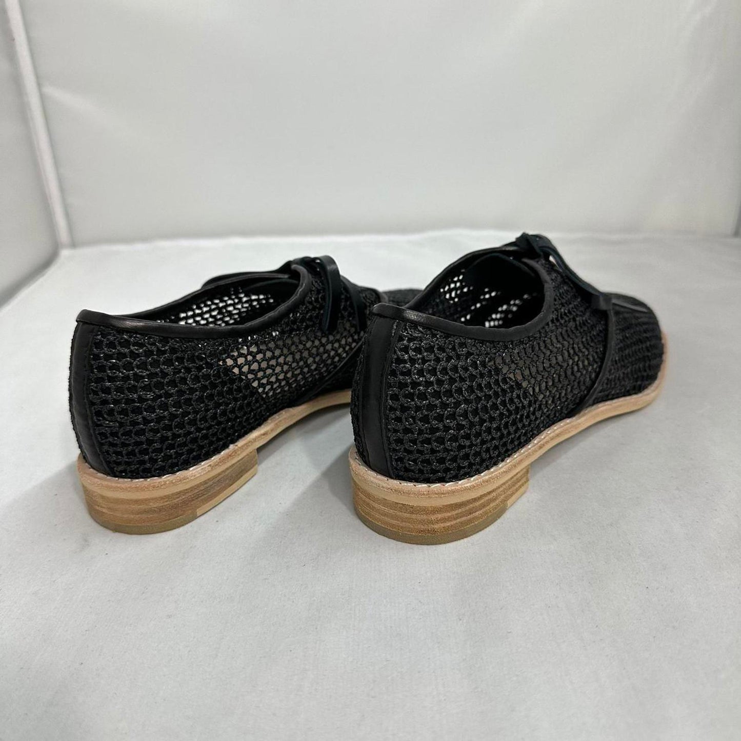 All Black Mesh Lace-Up Shoes (7)