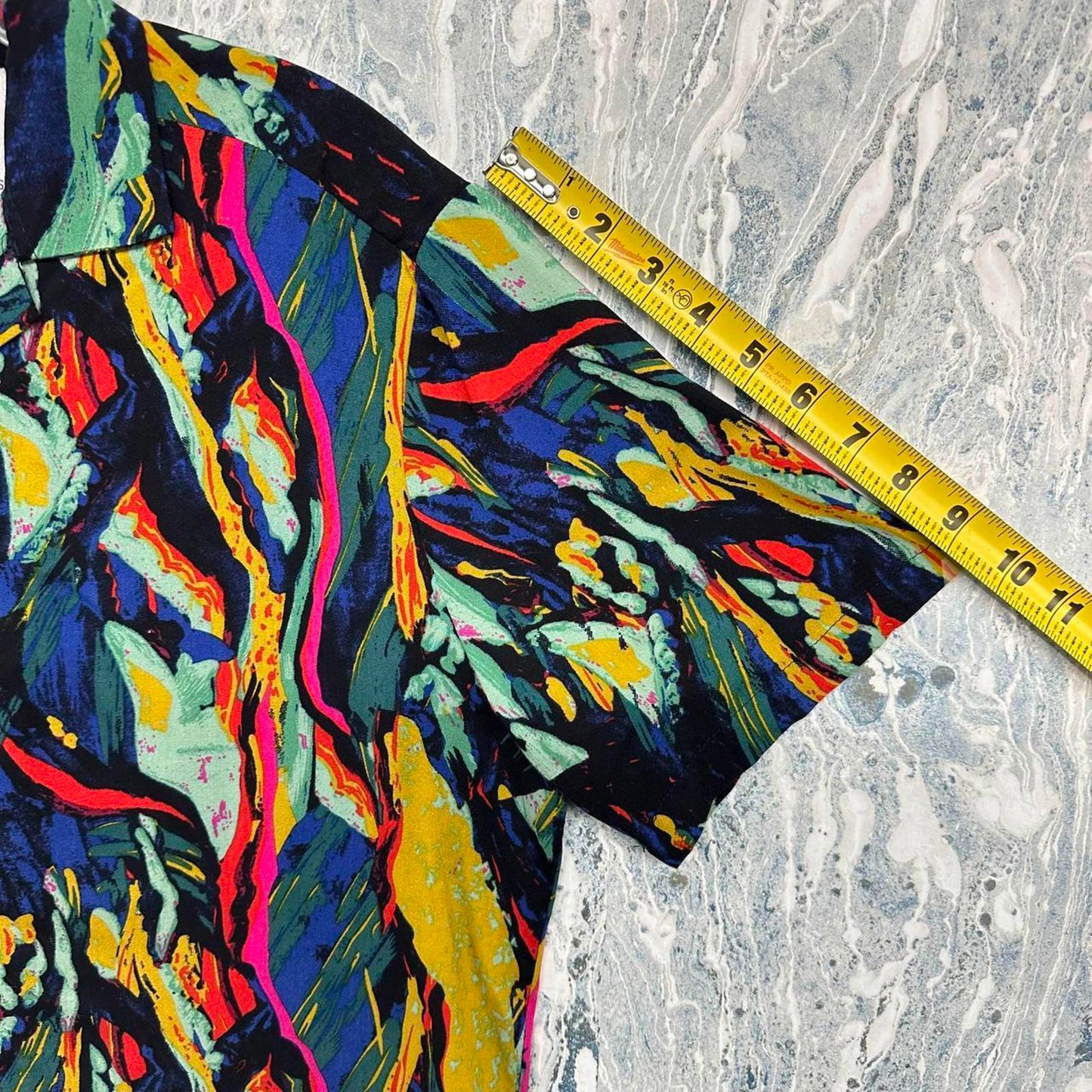 Abstract Print Short Sleeve Shirt (S)