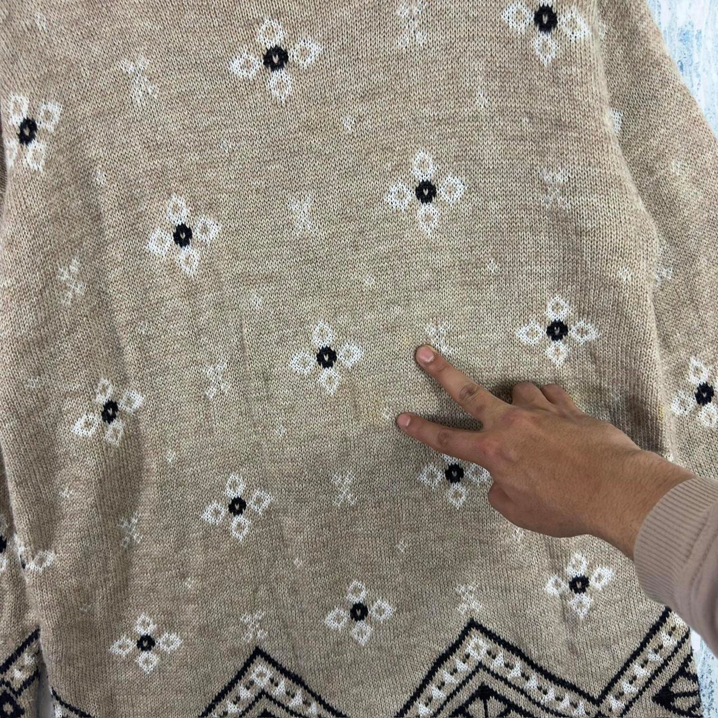 Vintage Tan & Brown Preppy Patterned Knit Winter Christmas Snowflake Sweater (M)