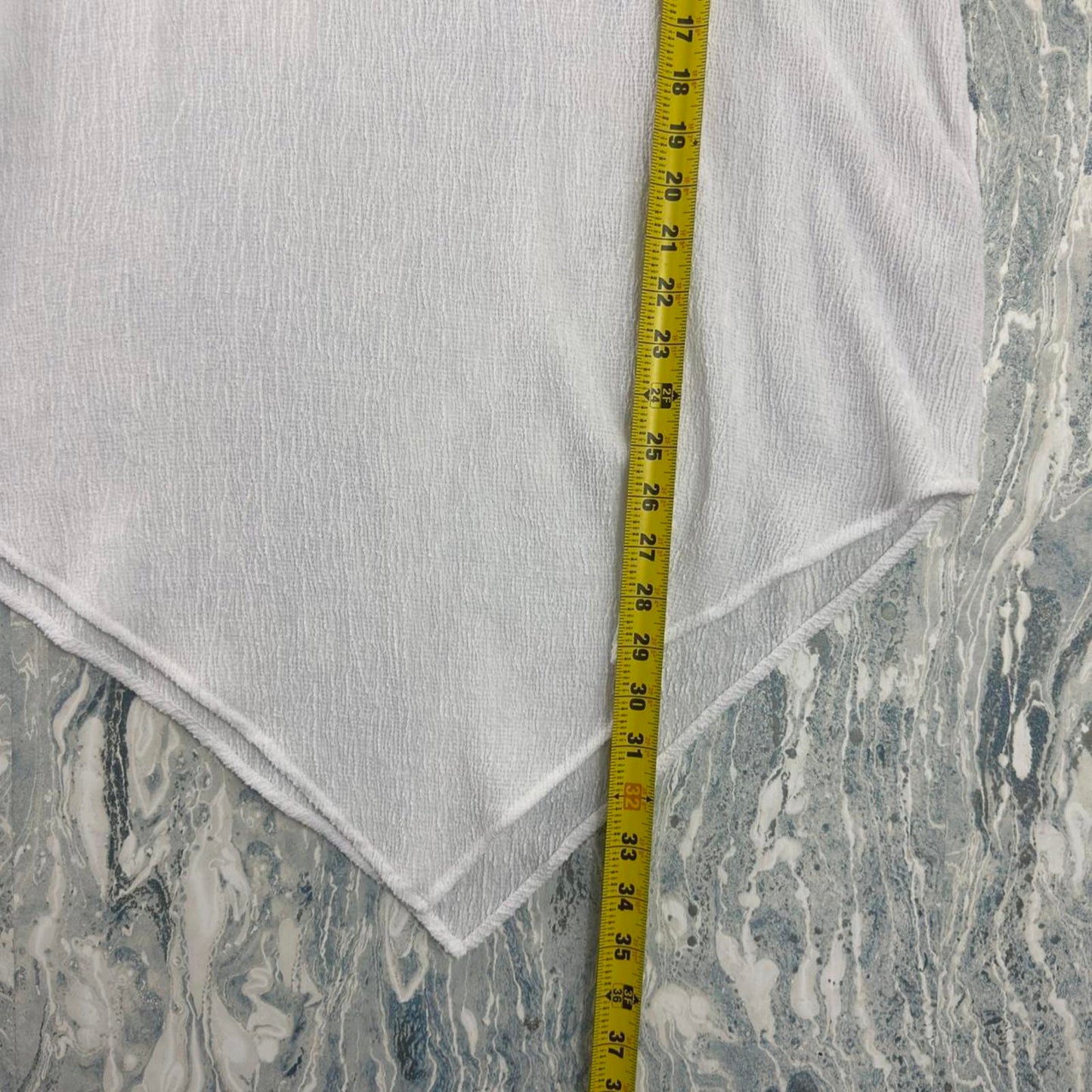 Designer Minimalist White Sleeveless Pointed Hem Tank Top (1)