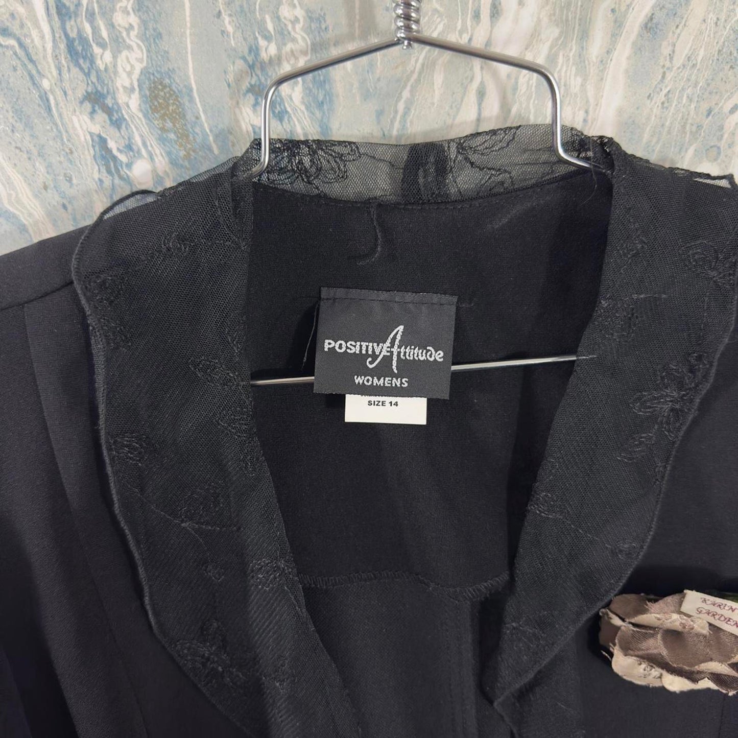 Classic Vintage Black Women's Skirt Suit (14)