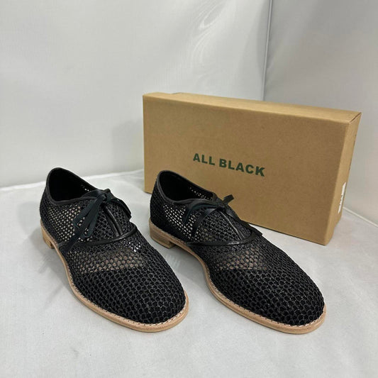 All Black Mesh Lace-Up Shoes (7)