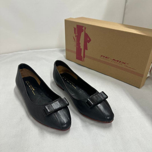 Designer Black Leather Bow Ballet Flats (6M)