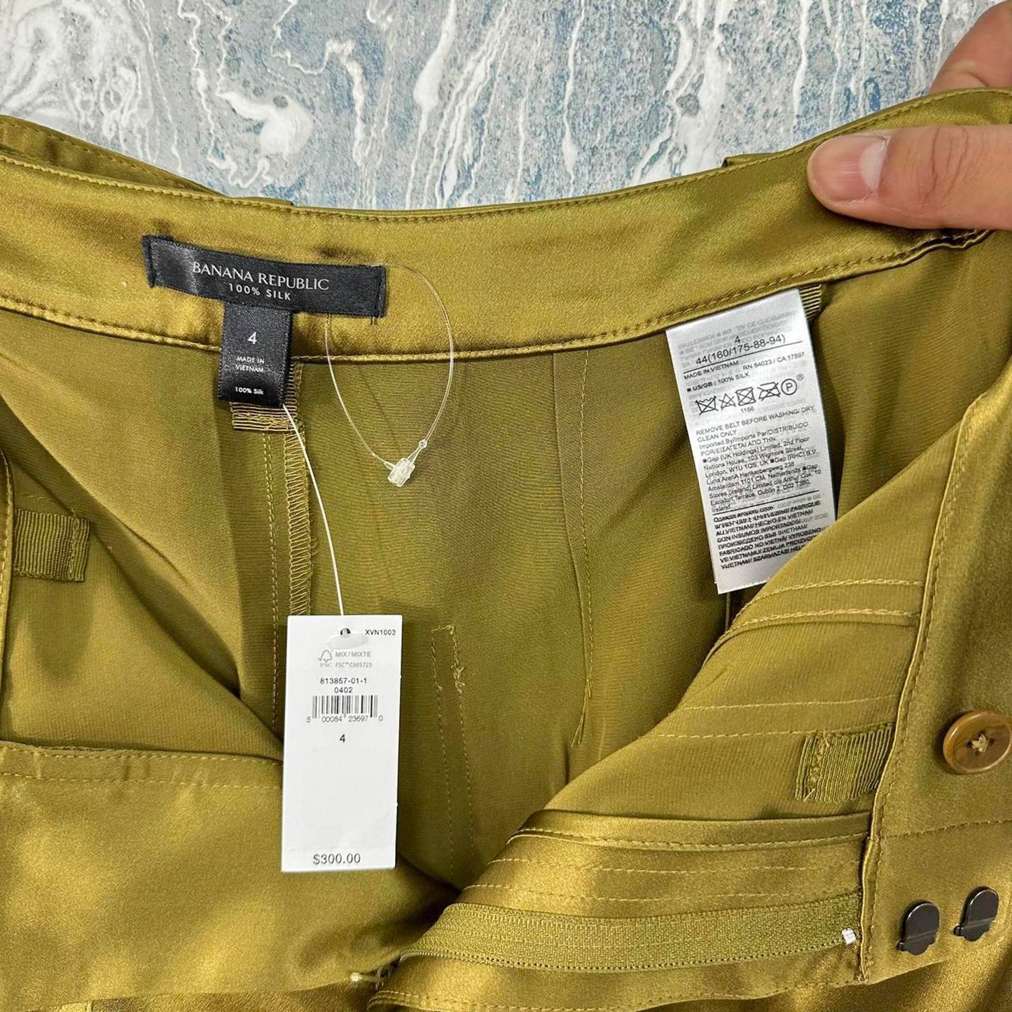 Dark Gold Silk Banana Republic Belted Cargo Pants (4)