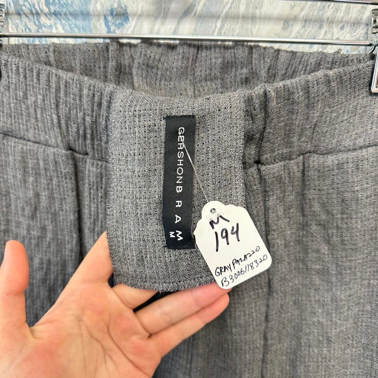 Minimalist grey comfy pants (M)