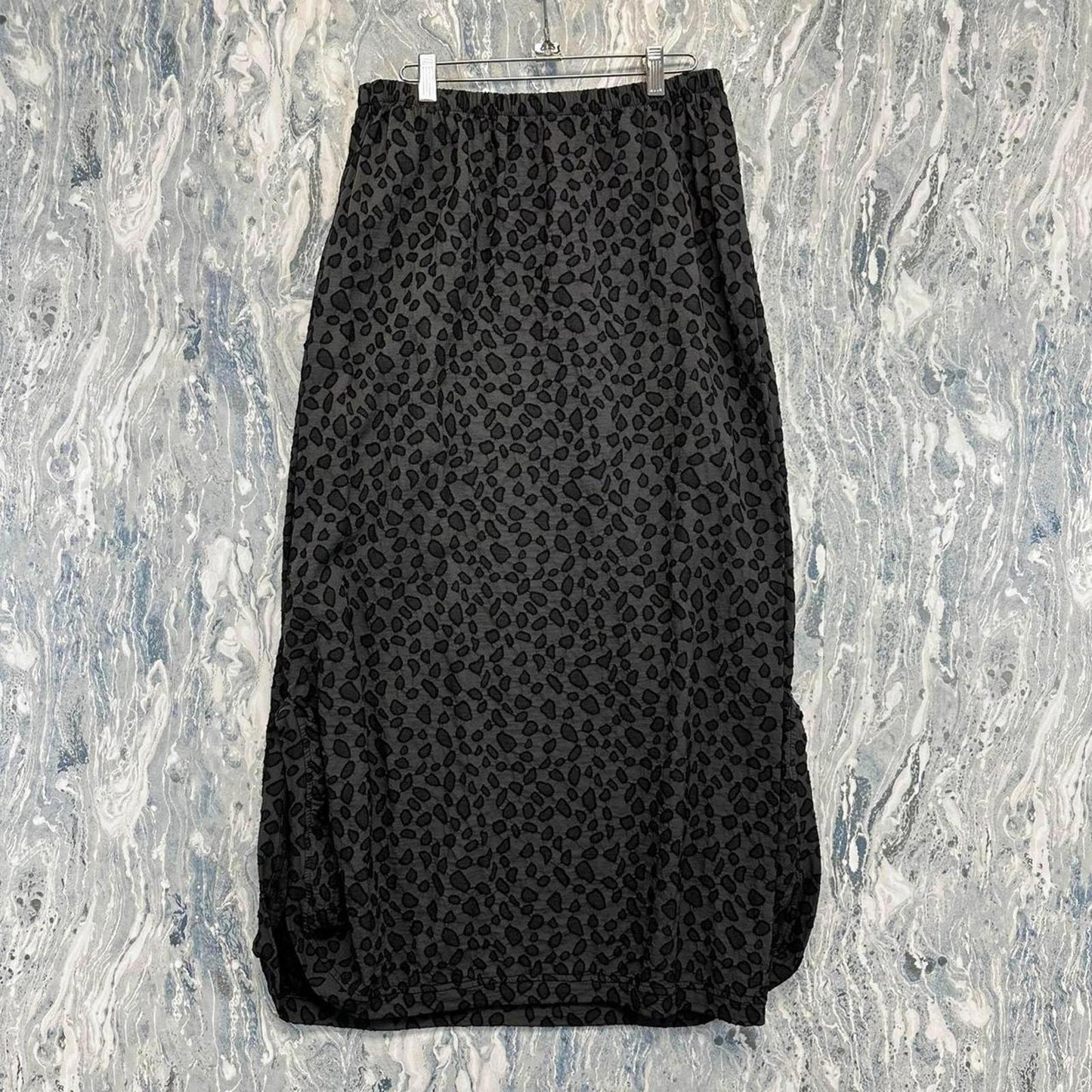 Black Leopard Print Maxi Skirt (L)