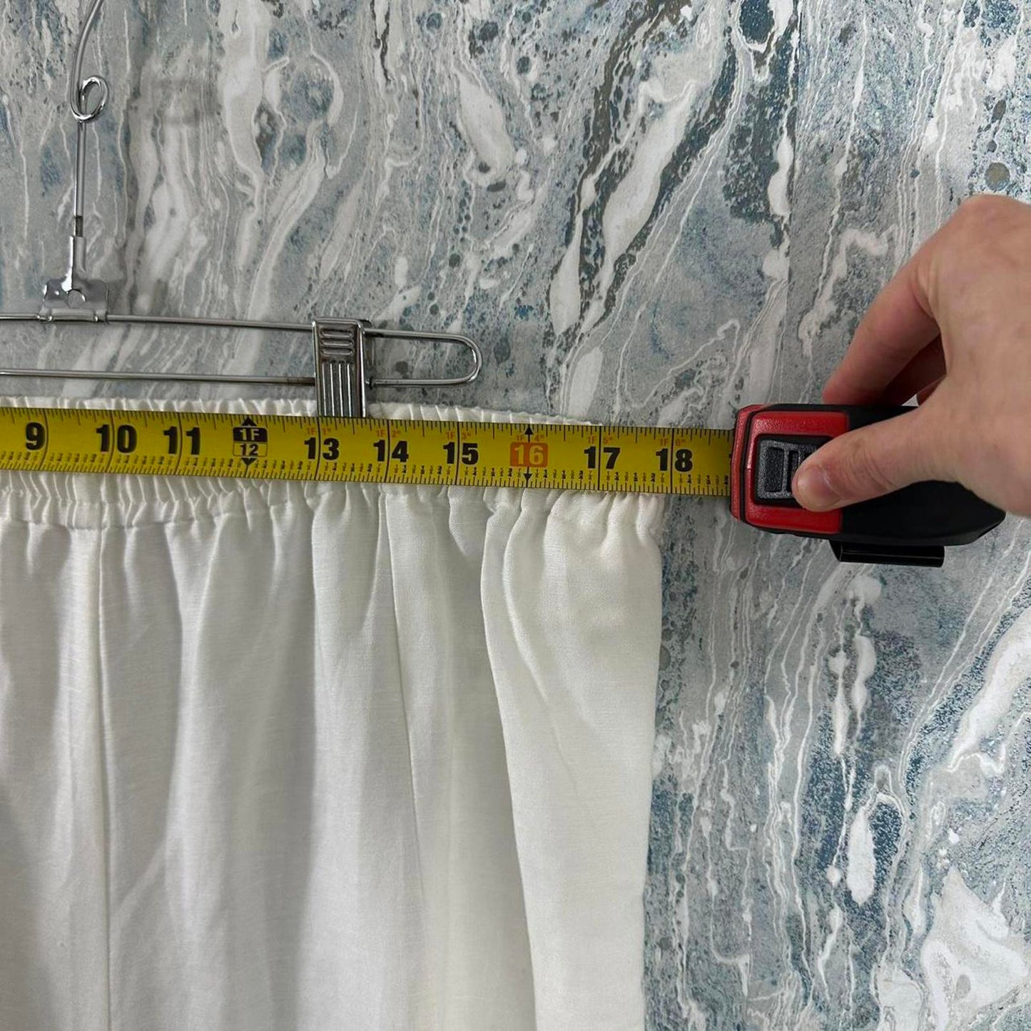 Relaxed White Wide-Leg Trousers (XL)