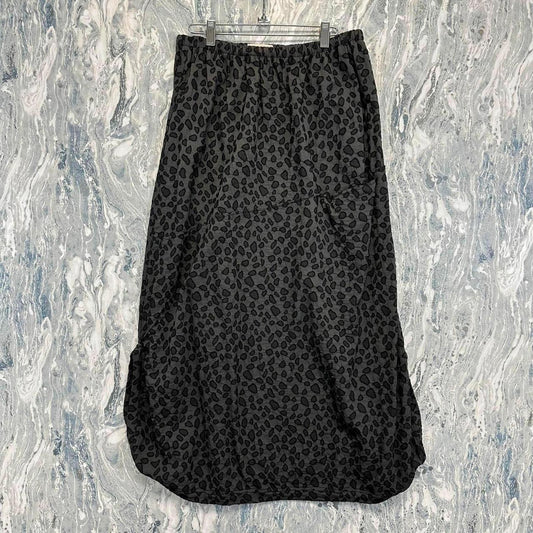 Black Leopard Print Maxi Skirt (L)