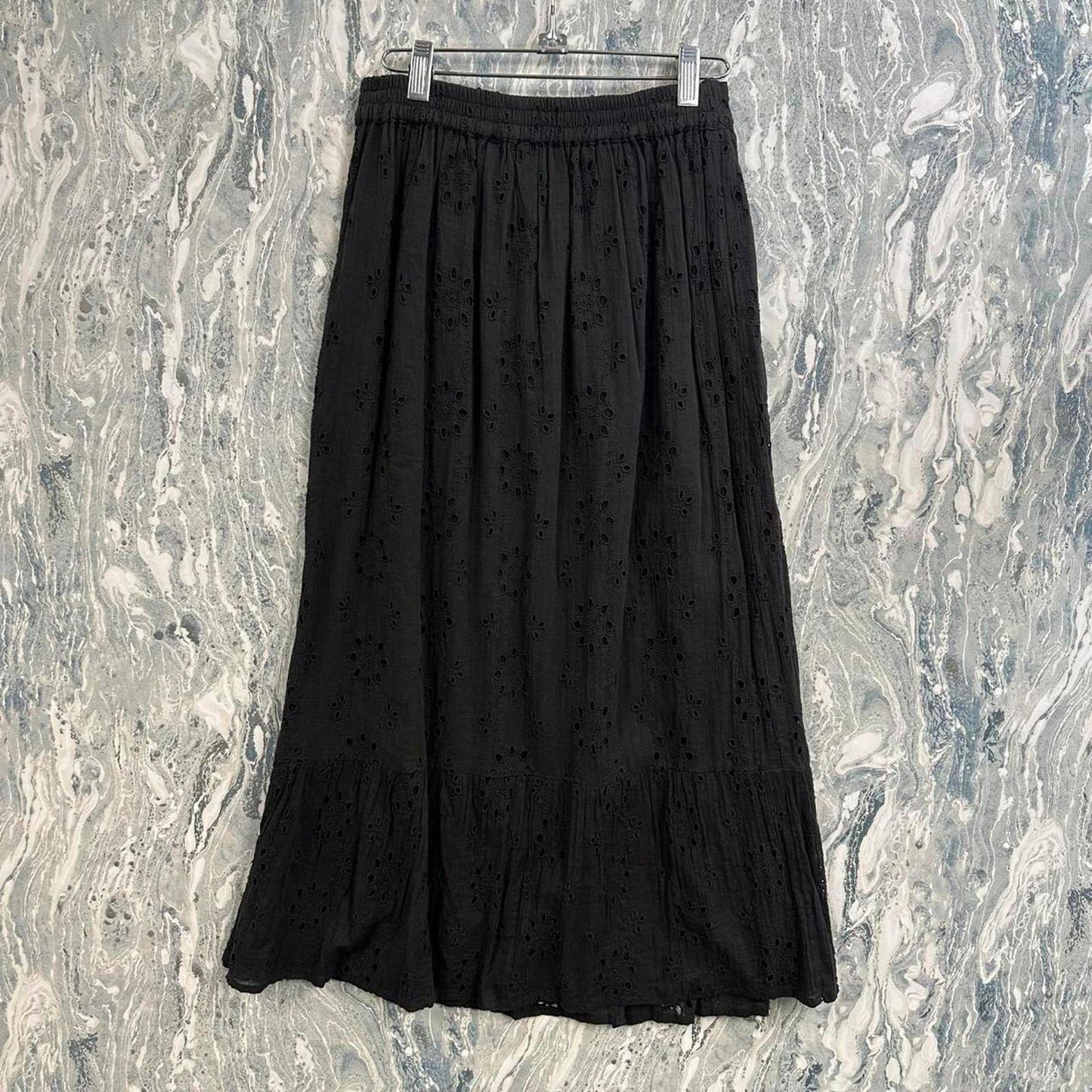 Indie black floral maxi skirt (S)