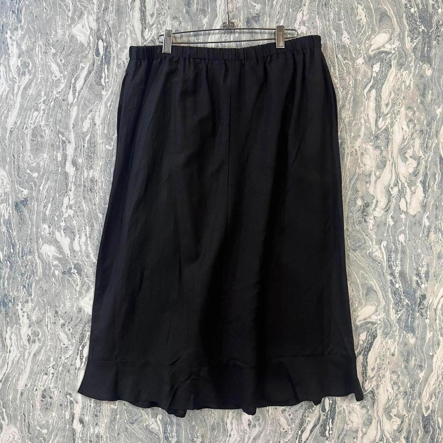 Black Maxi Skirt (L)