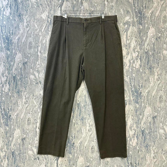 Minimalist Banana Republic Green Khaki Trouser Pants (40)