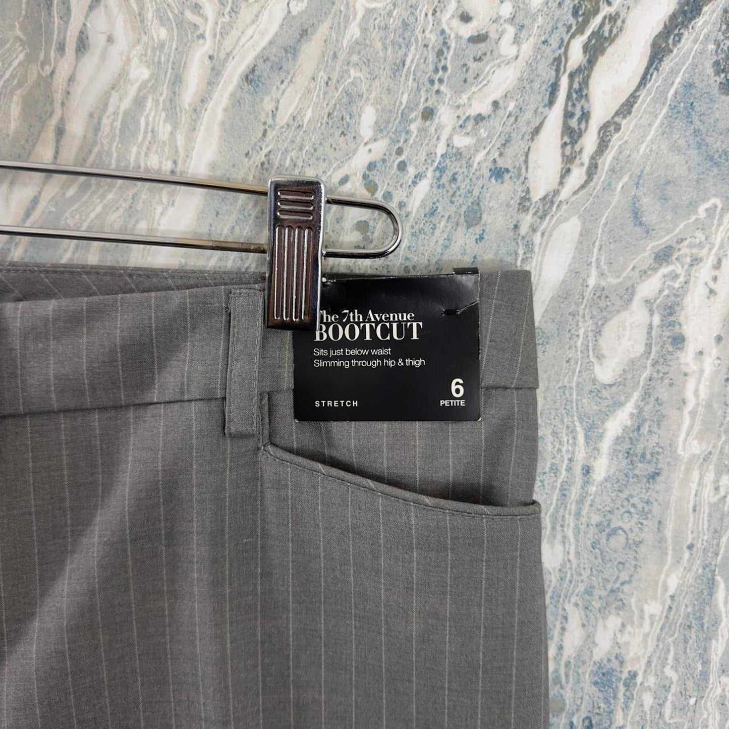 NEW YORK & COMPANY Classic Gray Pinstripe Women's Dress Pants Petite (6)