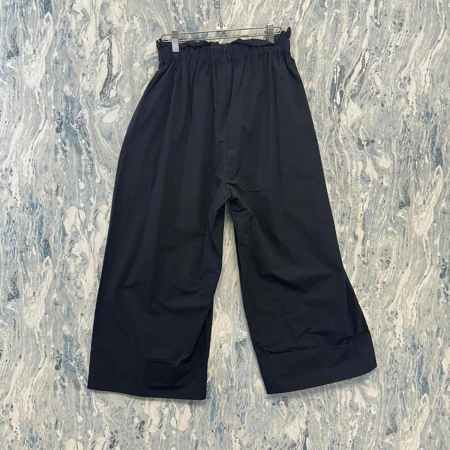 Minimalism Black Pants (1)