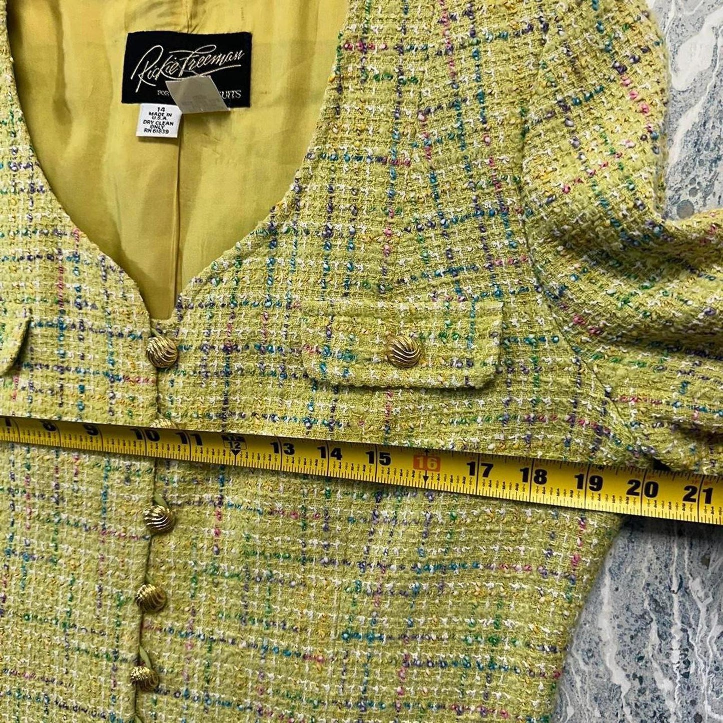 vintage pastel yellow twead trench suit with matching midiskirt (14)