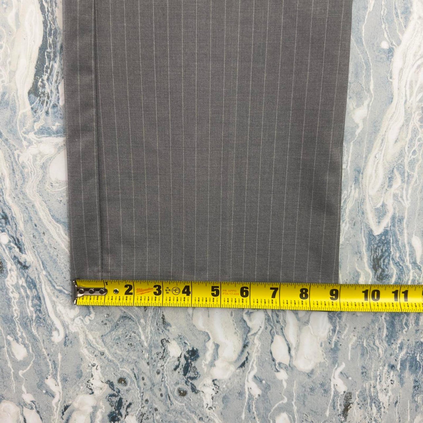 NEW YORK & COMPANY Classic Gray Pinstripe Women's Dress Pants Petite (6)