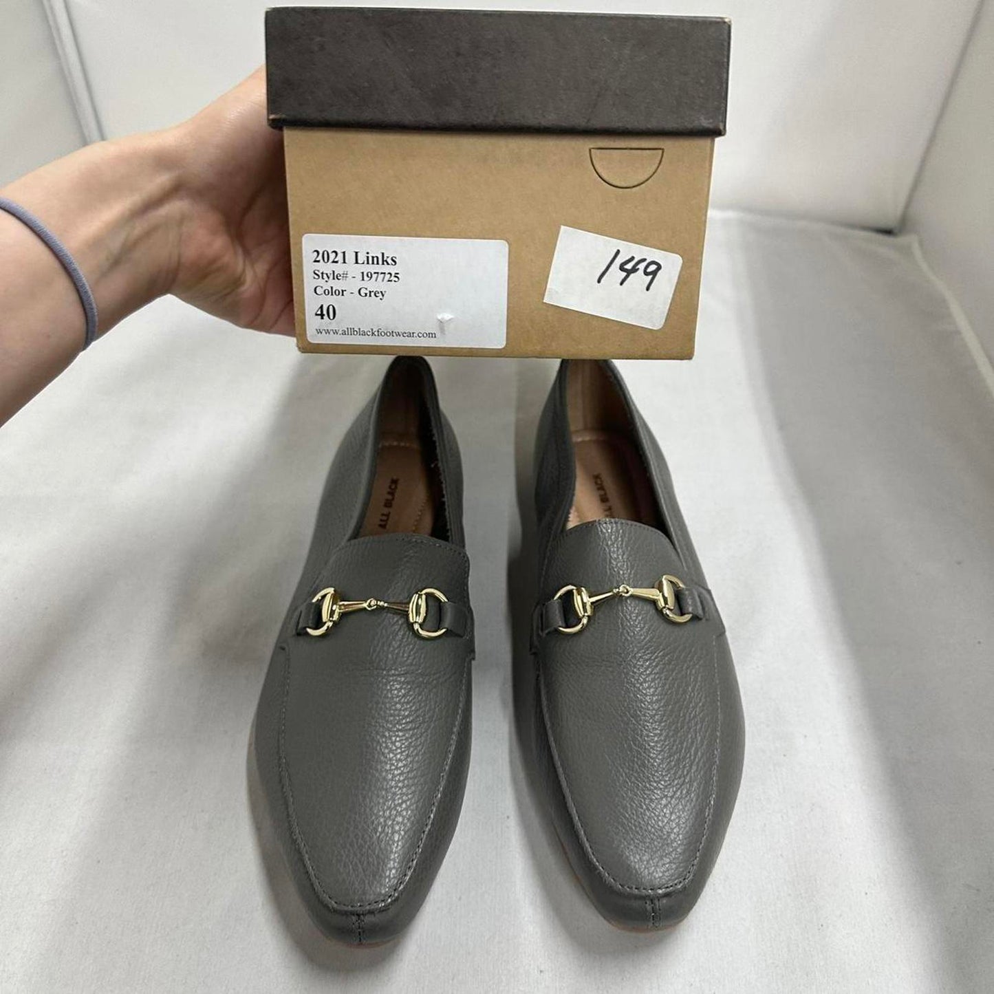 Designer Gray Leather Loafer Links (40)