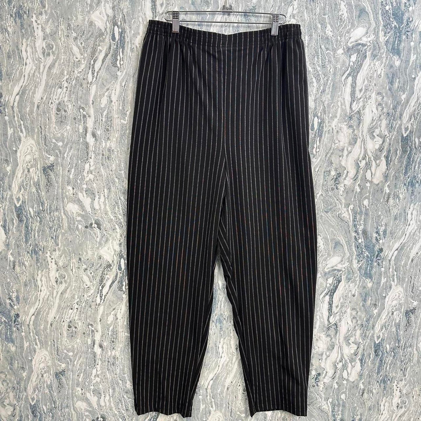 Minimalist black & white pin striped boho pants (L)