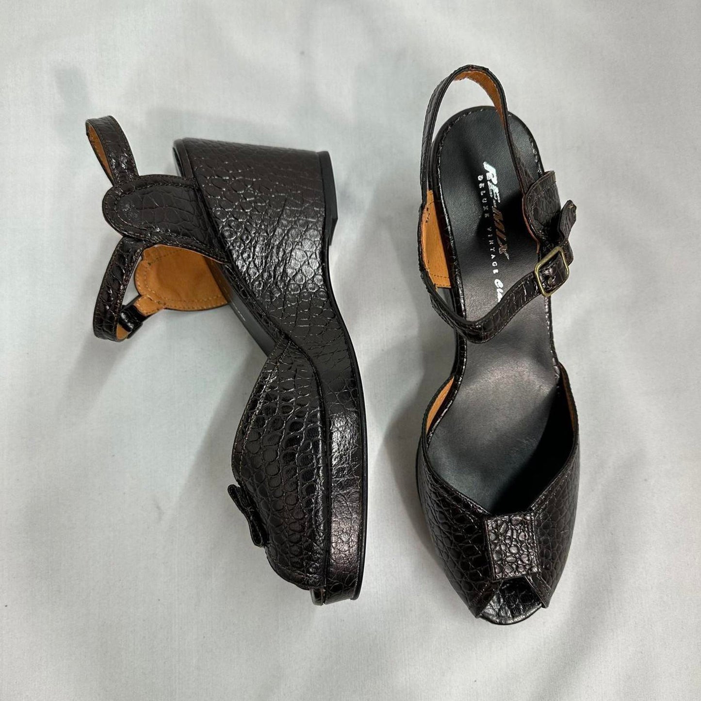 Re-Mix Brown Croc-Embossed Leather Wedge Sandals(10)