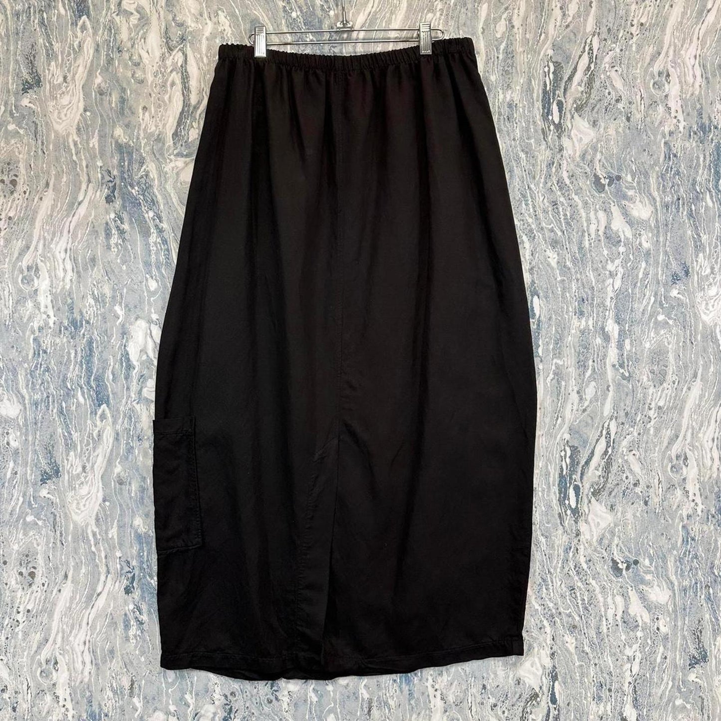 Black Maxi Skirt (XL)