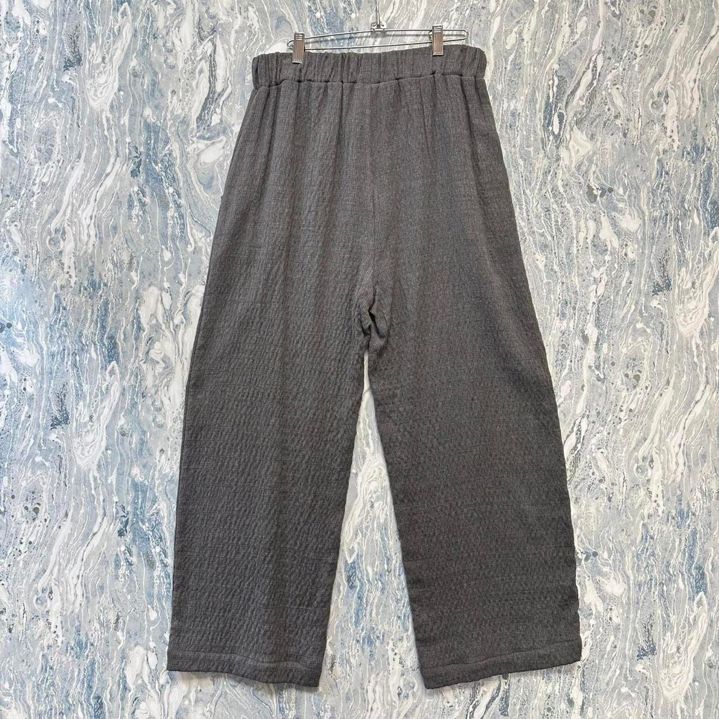 Minimalist grey comfy pants (XL)
