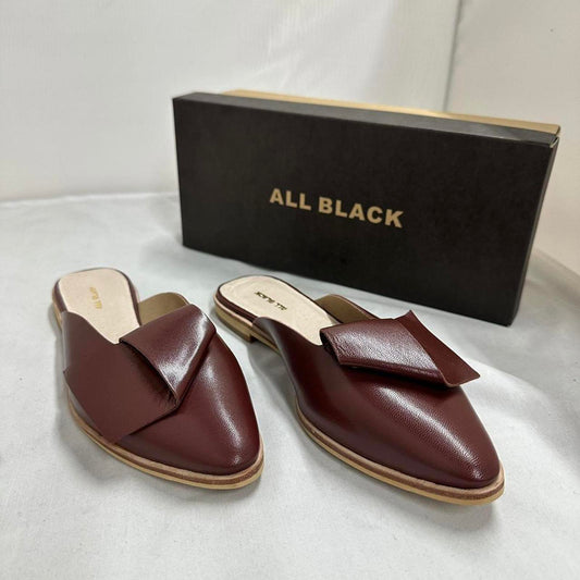 Contemporary Chic Wine Red Leather Half Bow Sandals (7.5)