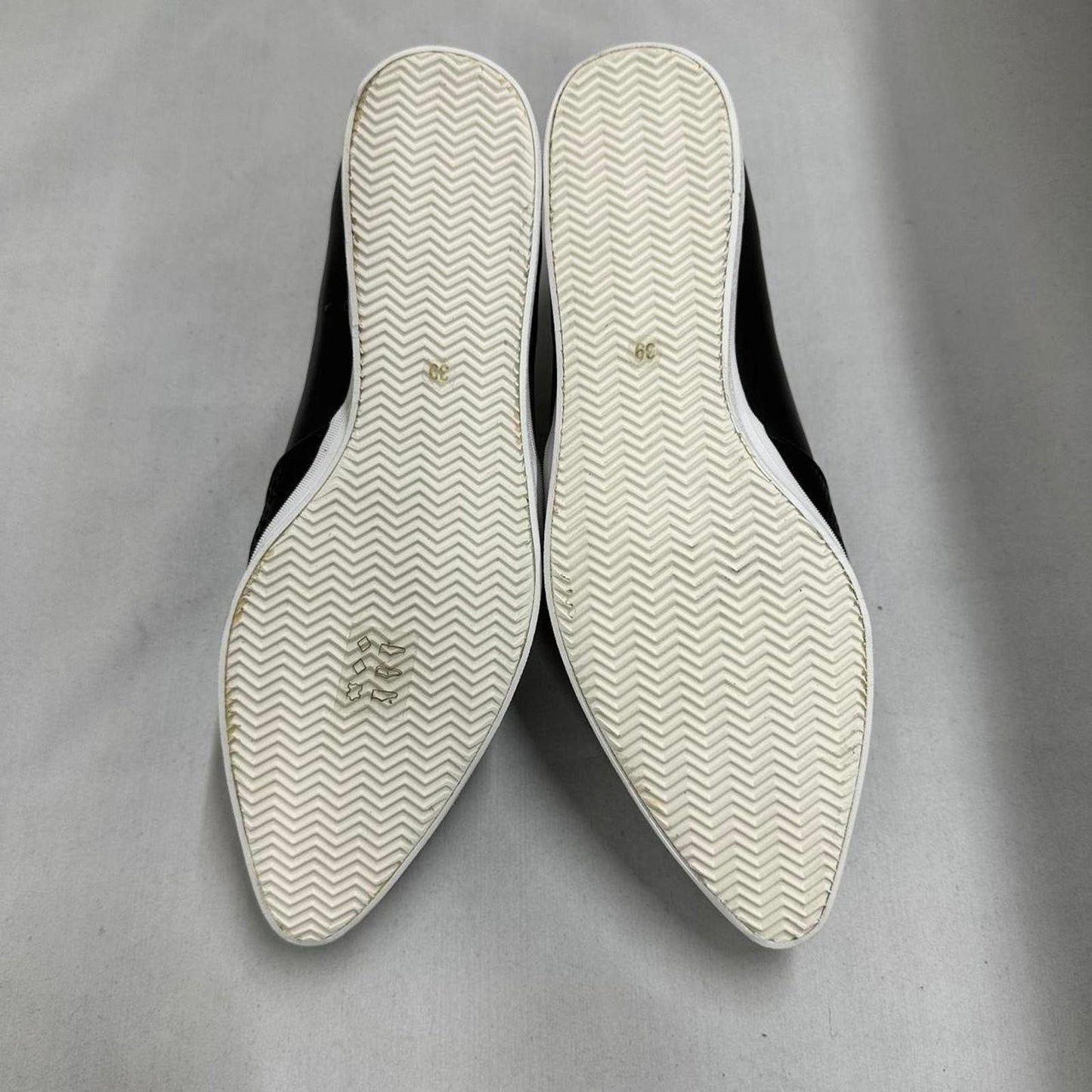 Sleek Black Textured Slip-On Sneakers (39)