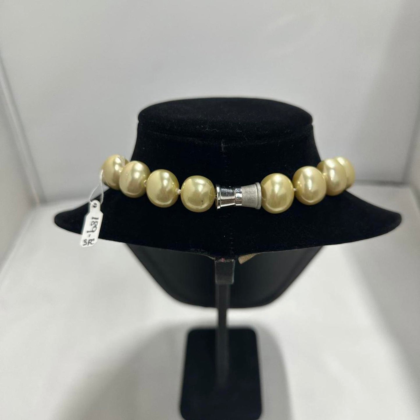 Women's Cream Jewellery