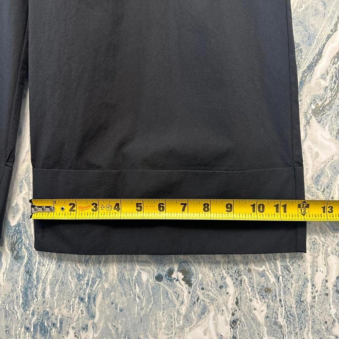 Minimalism Black Pants (1)