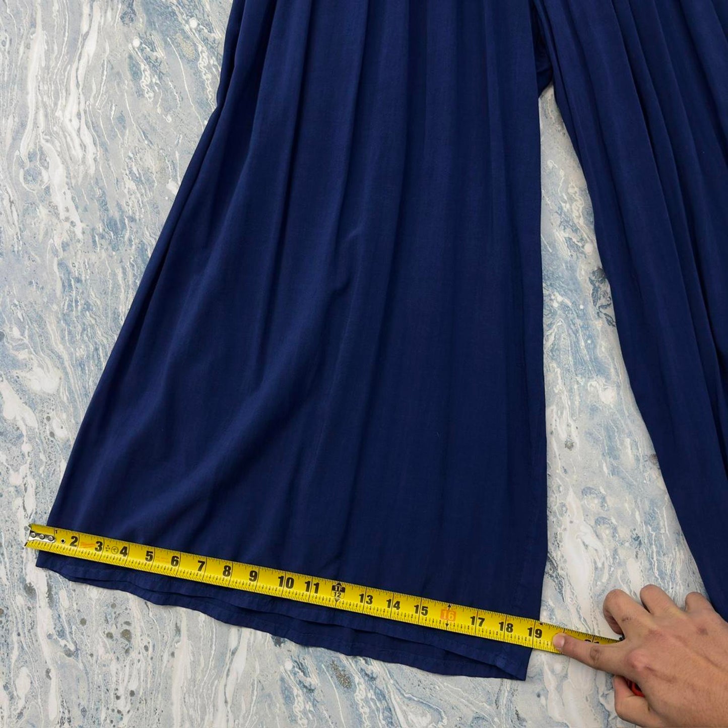 Minimalism Designer Wide-Leg Navy Pleated Pants (M)