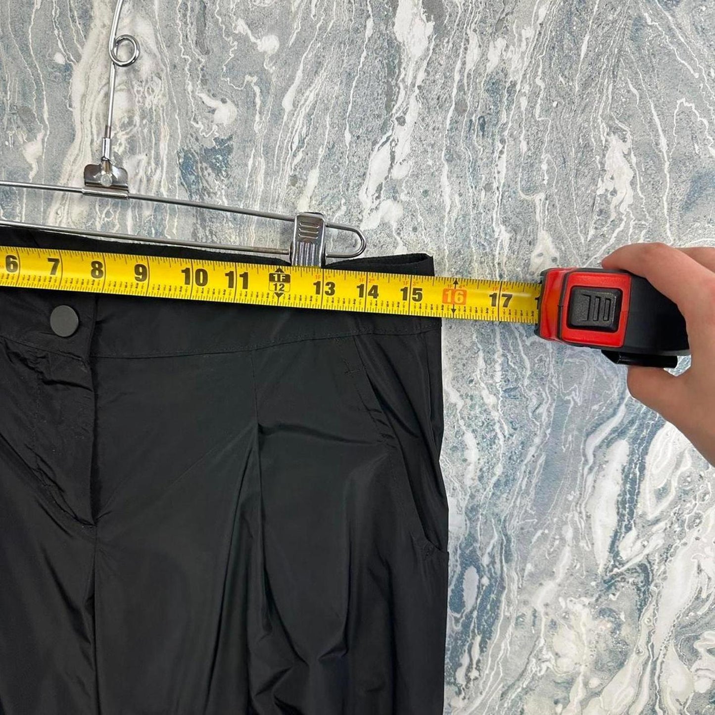 Streetwear black parachute pants (2)