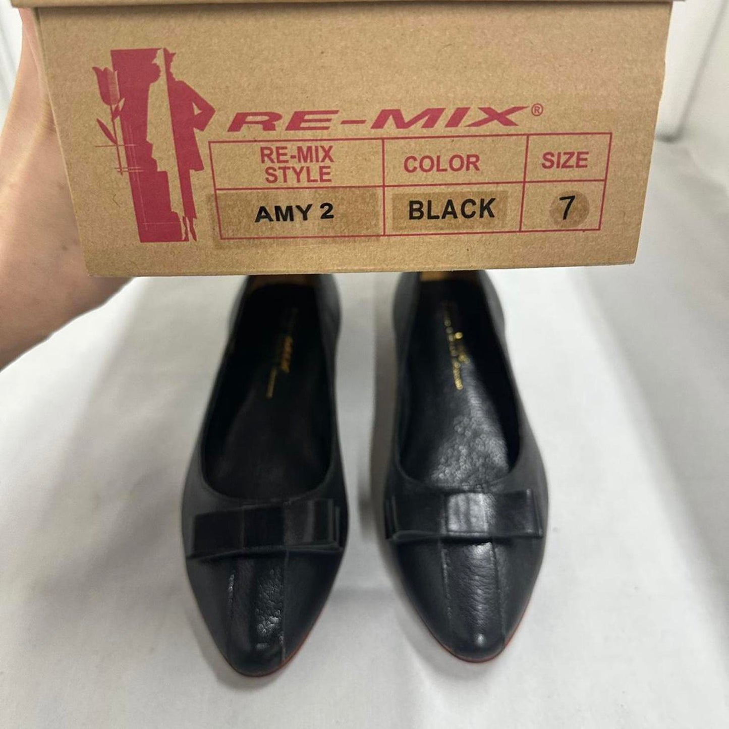 Designer Black Leather Bow Ballet Flats (7)