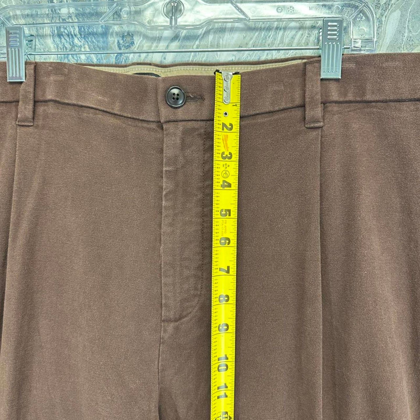 Minimalist Banana Republic Brown Khaki Trouser Pants (40)