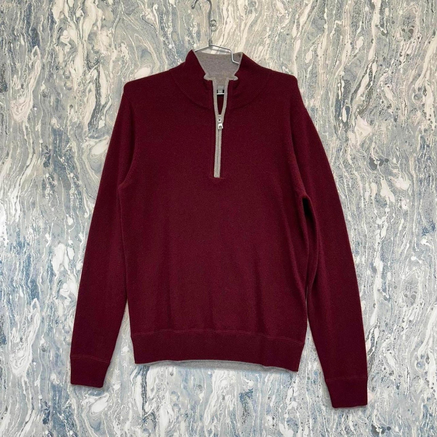 Minimalist Burgundy Quarter Zip Sweater (M)