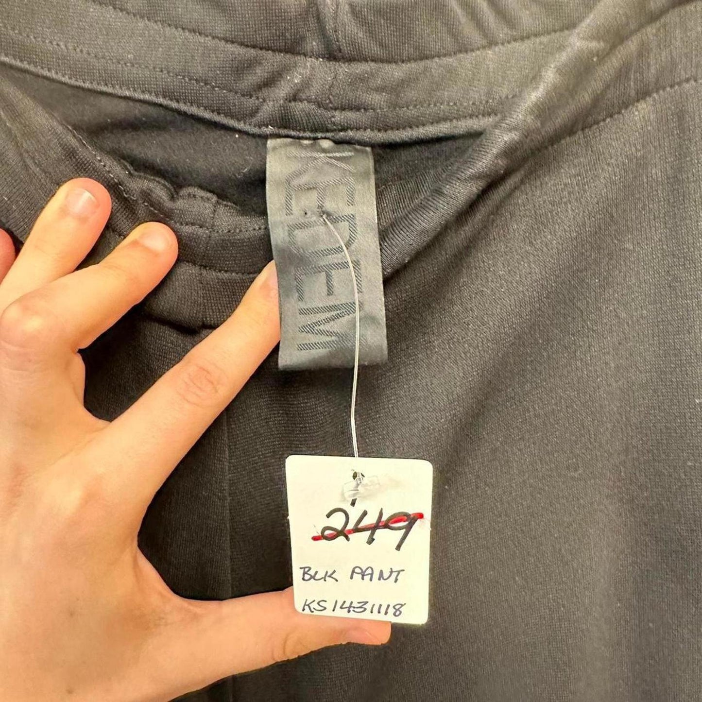 Indie black flare pants (1)