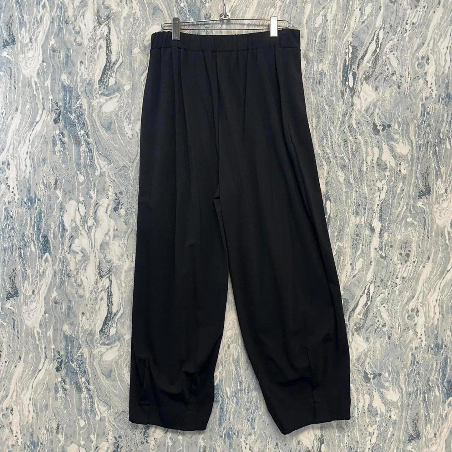 black wide leg pants (M)