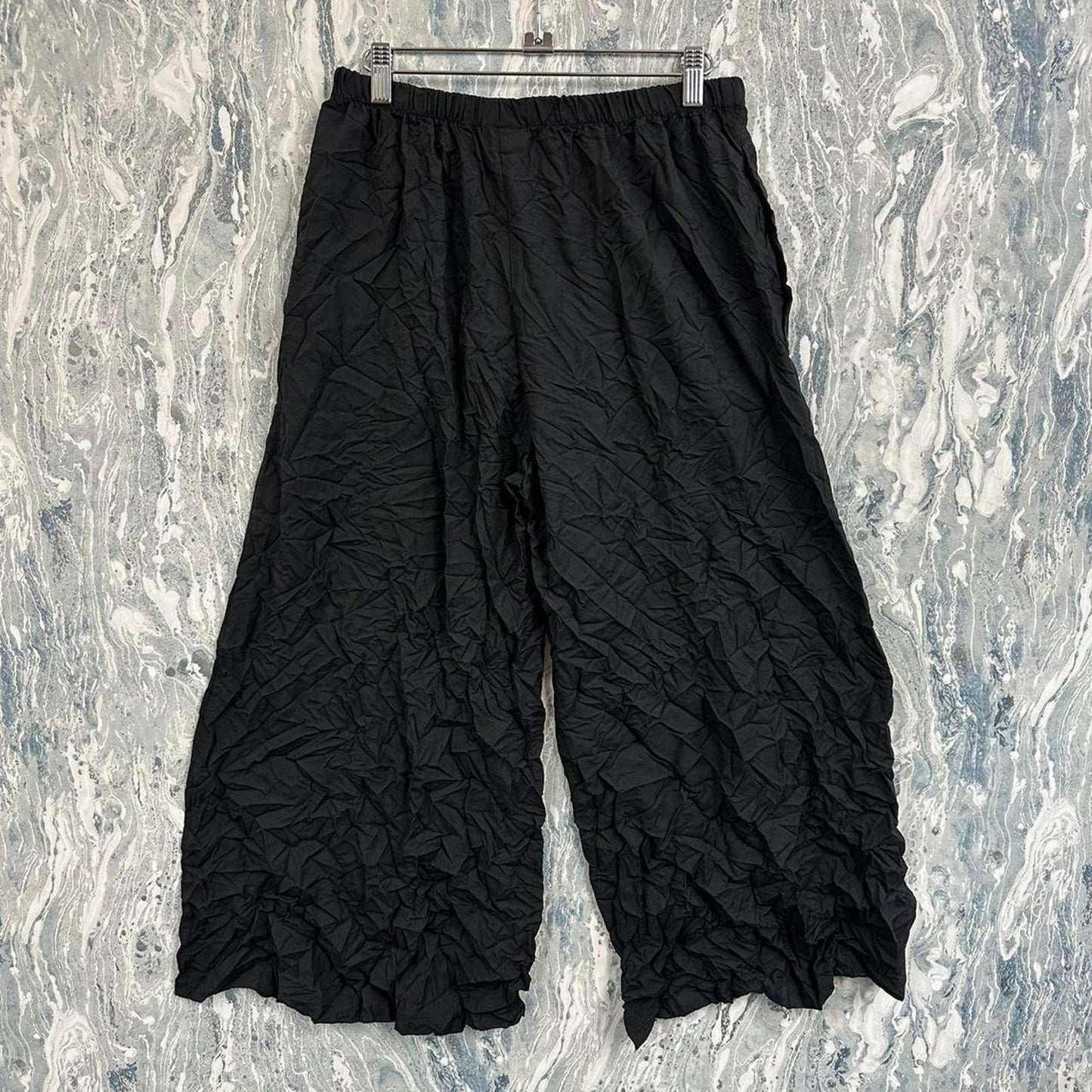Minimalism Black Palazzo Pants (1)
