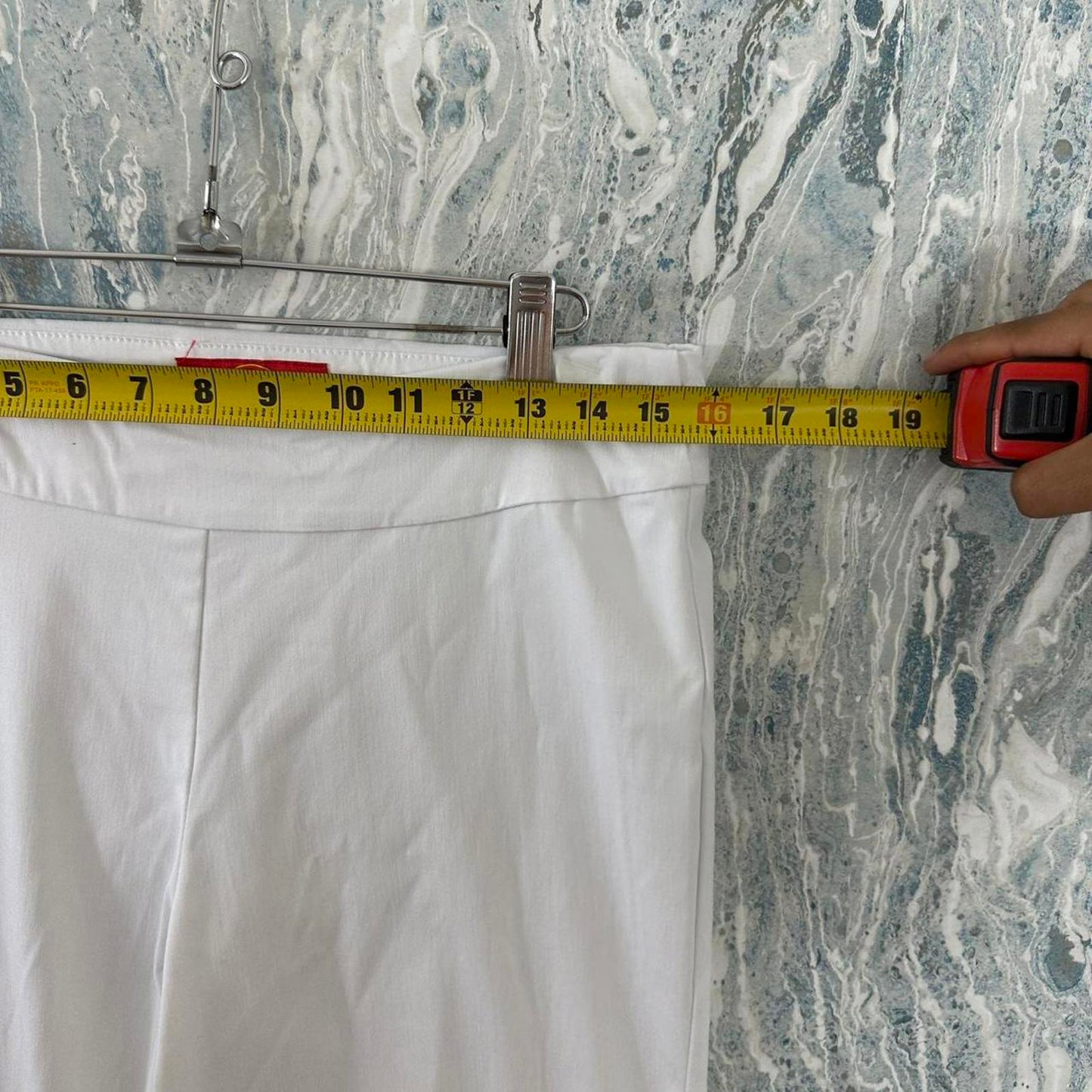 Clean White Cropped Trousers (10)