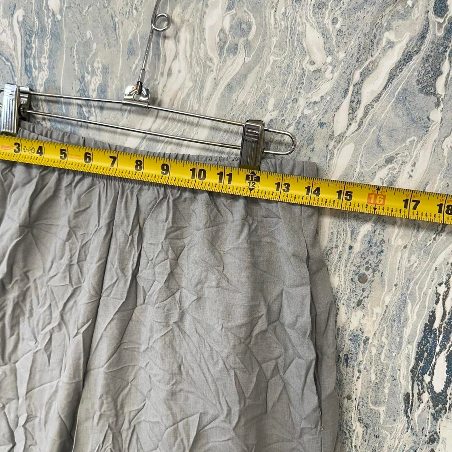 square by neetu malik Gray Crinkle Wide-Leg Pants (L)