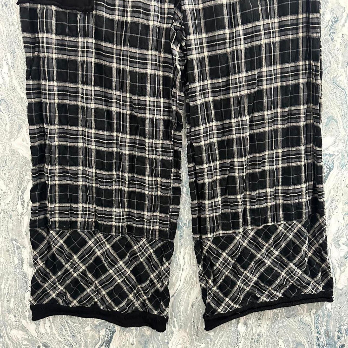Designer black & white plaid checkered parachute pants (L)