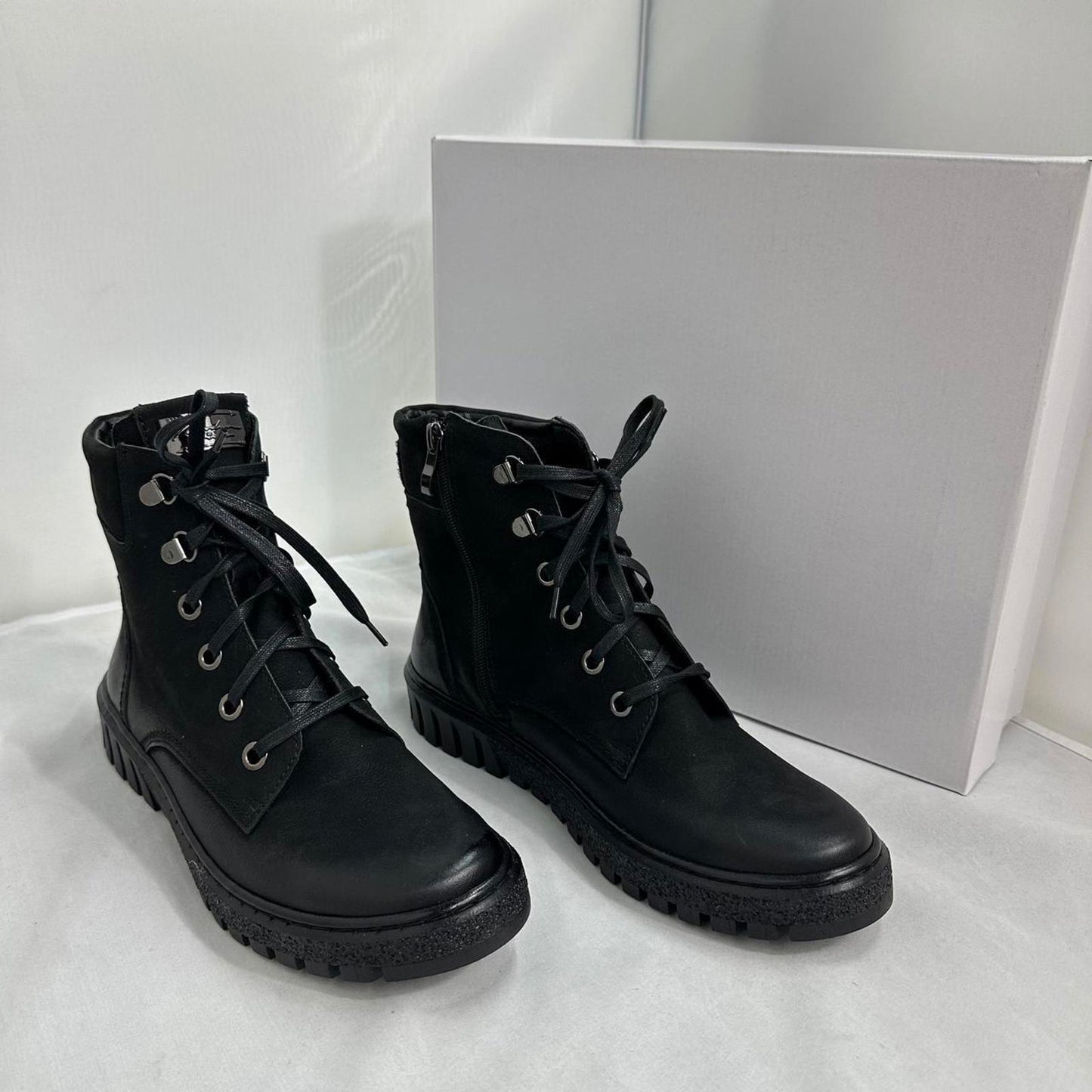 Black Lace-Up Leather Combat Ankle Boots (8.5)