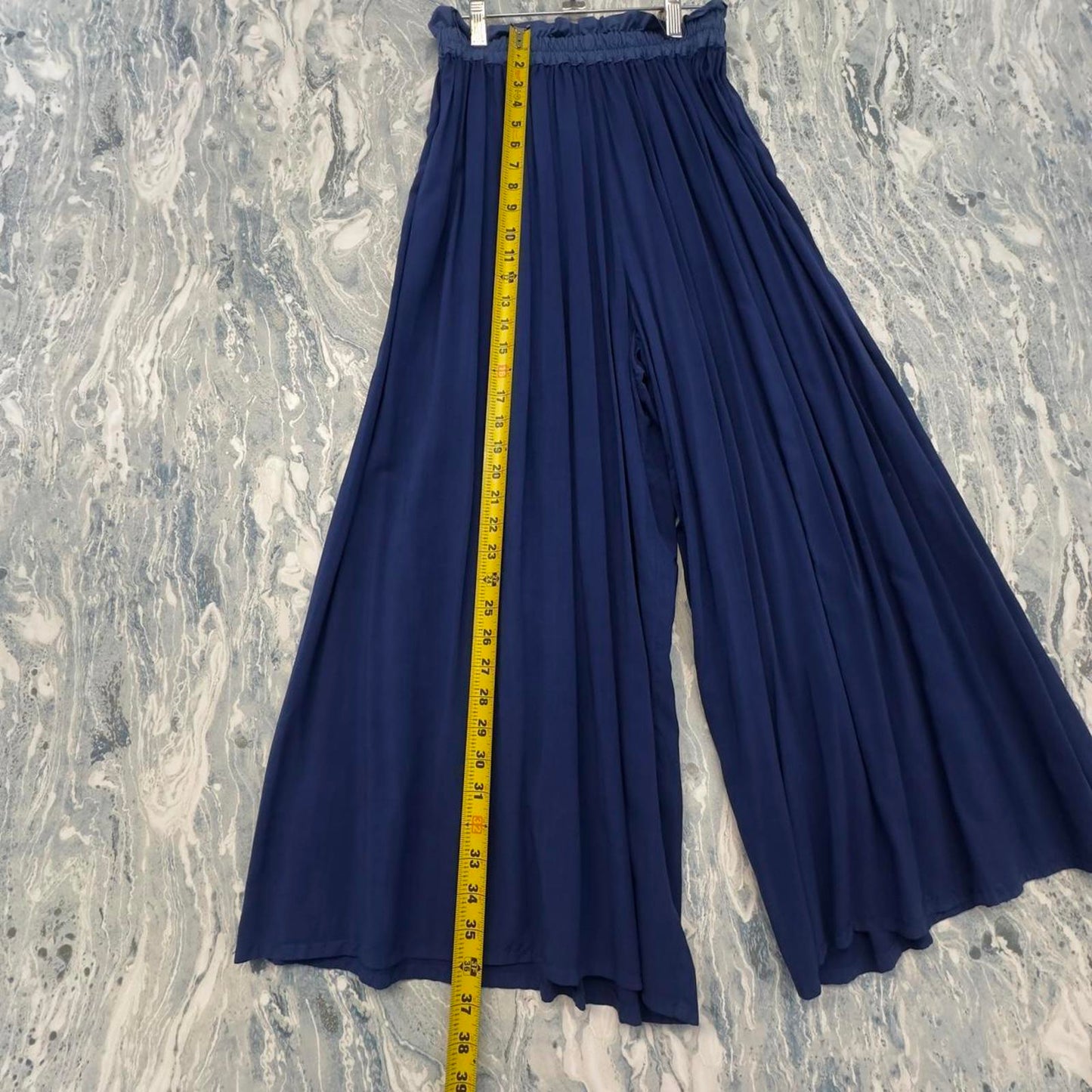 Minimalism Designer Wide-Leg Navy Pleated Pants (M)